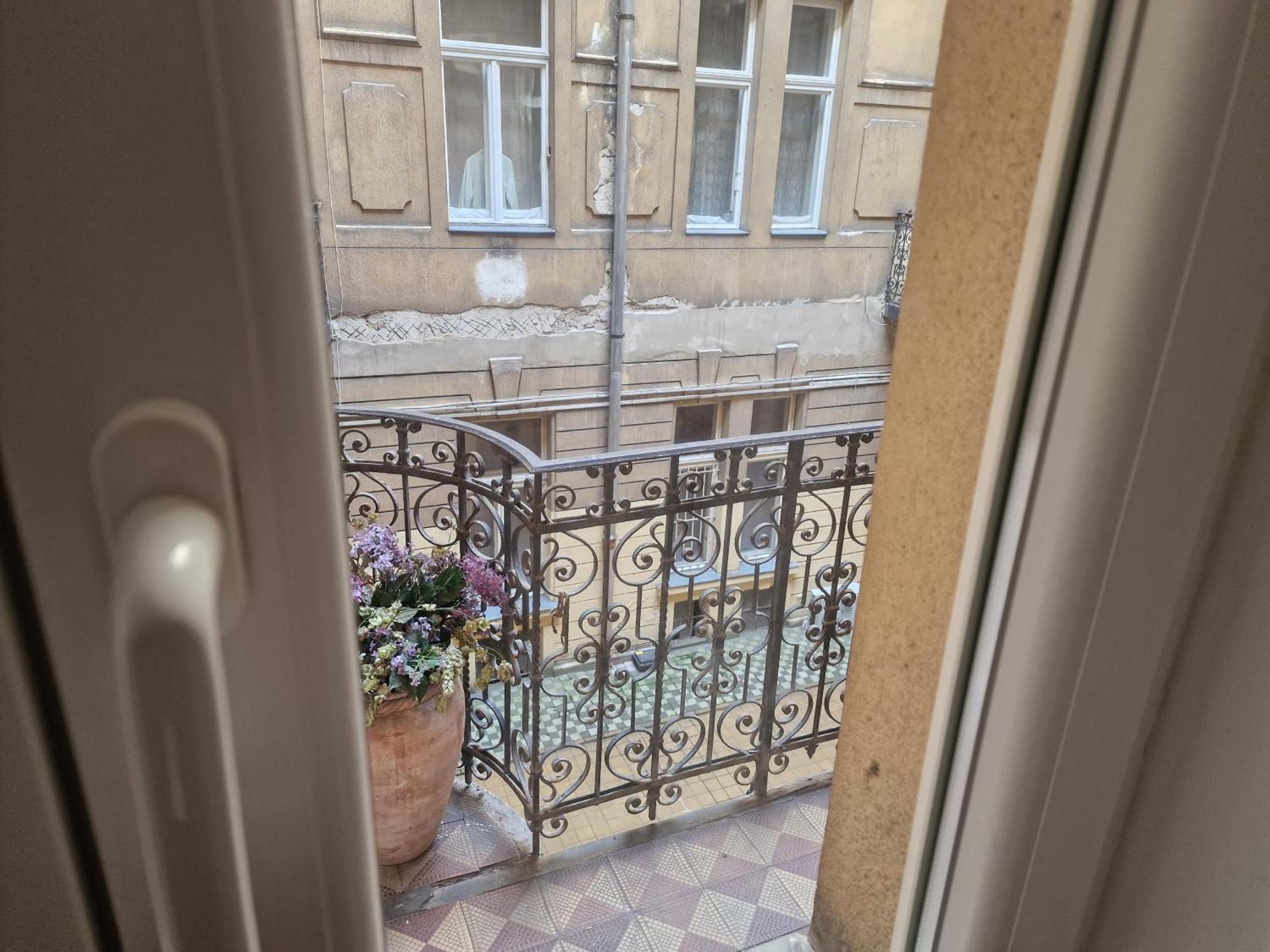 Bercsenyi Apartments - Close To The Gellert Thermal Bath Budapeste Quarto foto