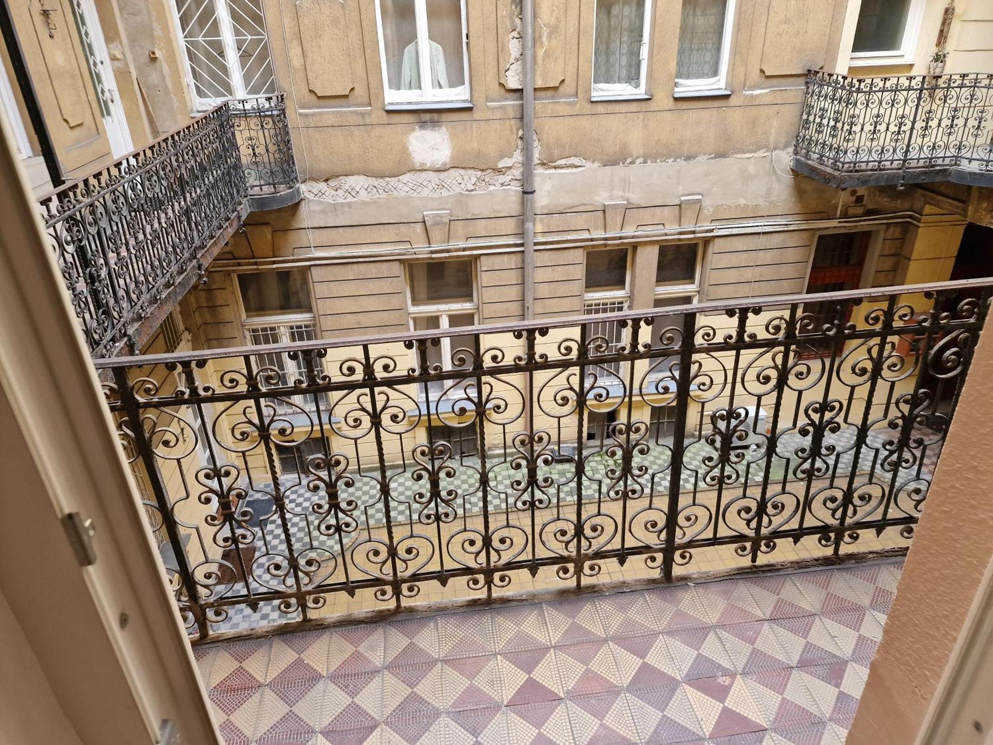Bercsenyi Apartments - Close To The Gellert Thermal Bath Budapeste Quarto foto